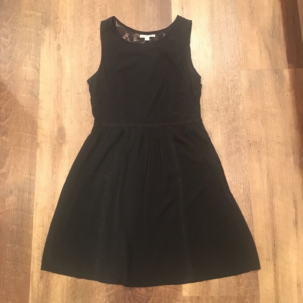 ⚫️ American Eagle dress with lace detail, size 6